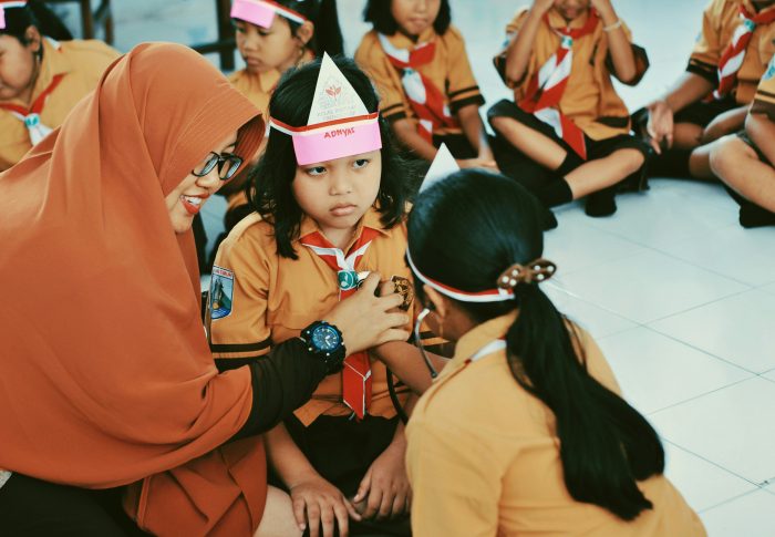 Pendidikan Lembut: Komunikasi Tanpa Tekanan Emosi