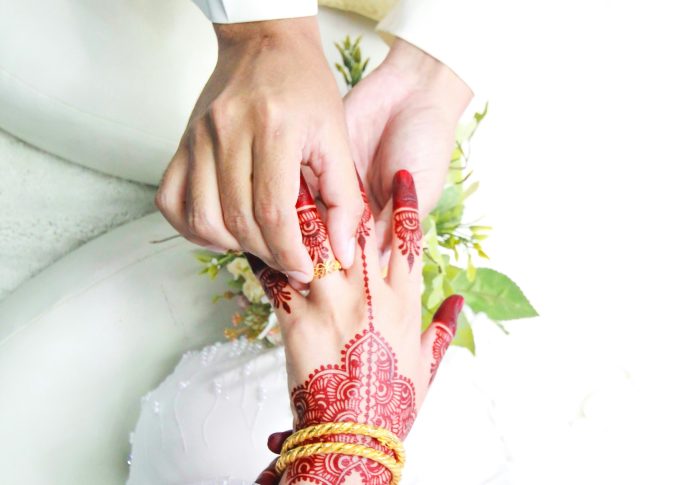 Perkahwinan Awal: Analisis Kes Keluarga